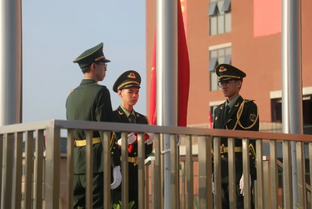 深二实验明远高中2024-2025学年第一学期...